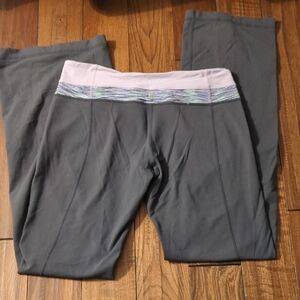 Lululemon Reverse Groove Flared Yoga Pants Grey And Purple Size 8